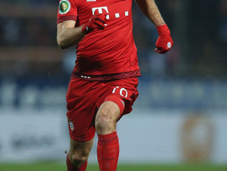 Corta pra esquerda e faz de canhota