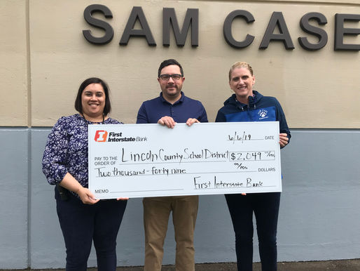 1st Interstate Bank Donates To LCSD