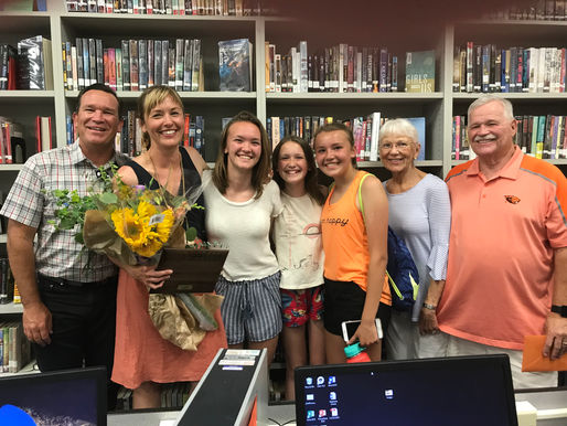 Aimee Thompson Receives The Tom Moore Award For Volunteering