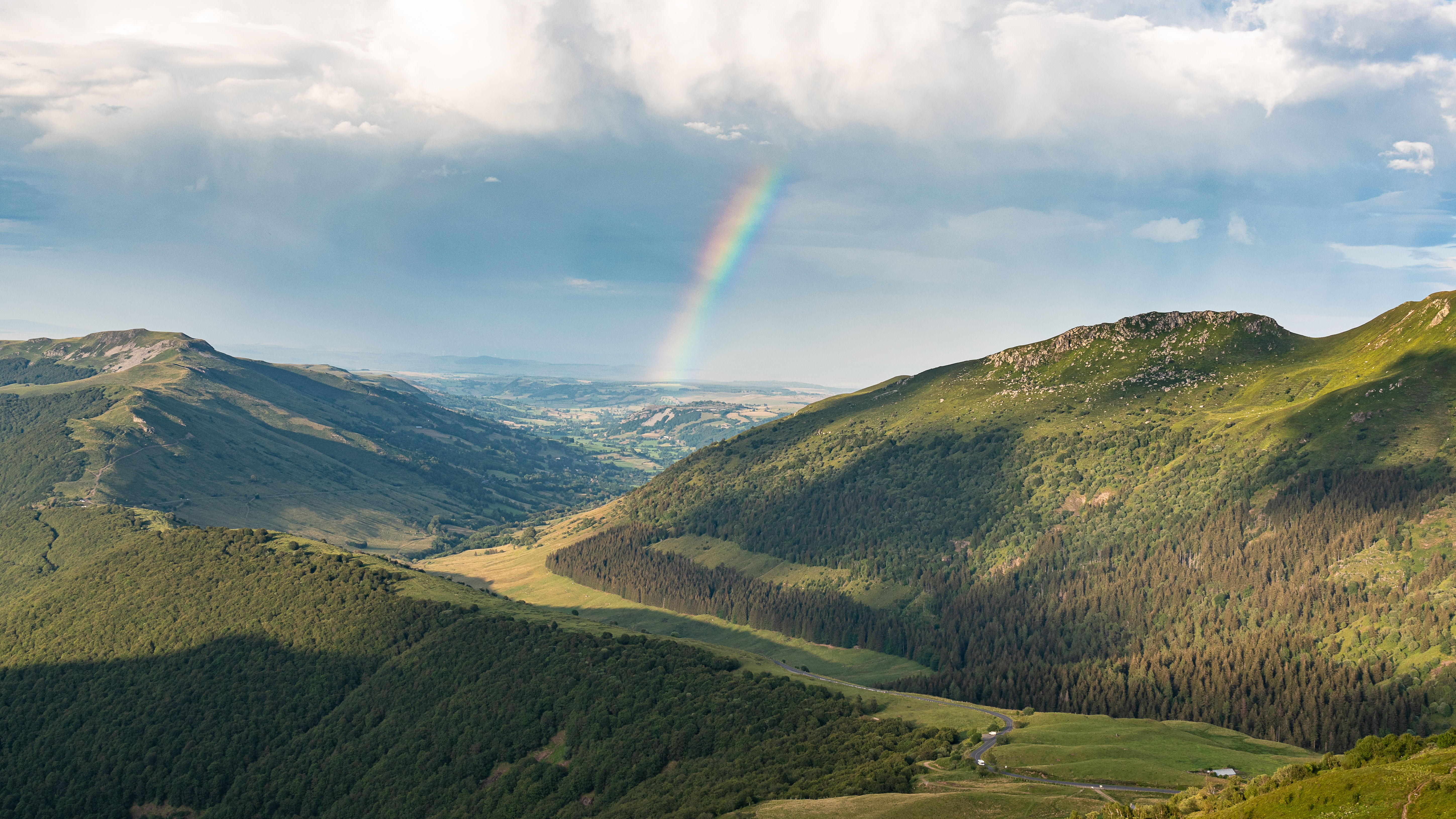 photo d un arc en ciel en auvergne 