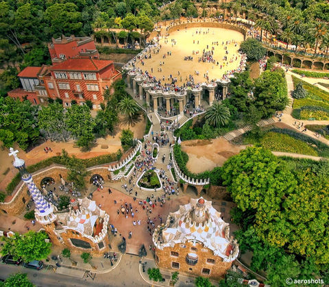 Gaudi experience en Parc Guell para eventos