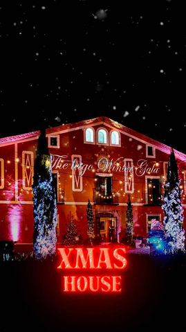Xmas House - Casa de Navidad Iluminada: Mansión decorada con luces navideñas y letreros festivos, ideal para eventos corporativos temáticos de Navidad.