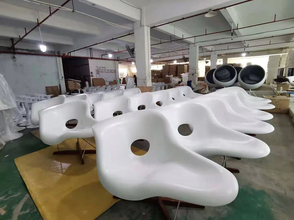 Thumbnail: Eame La Chaise Lounge Chair