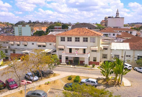 Carlos André solicita implantação do serviço de quimioterapia na Casa de Caridade