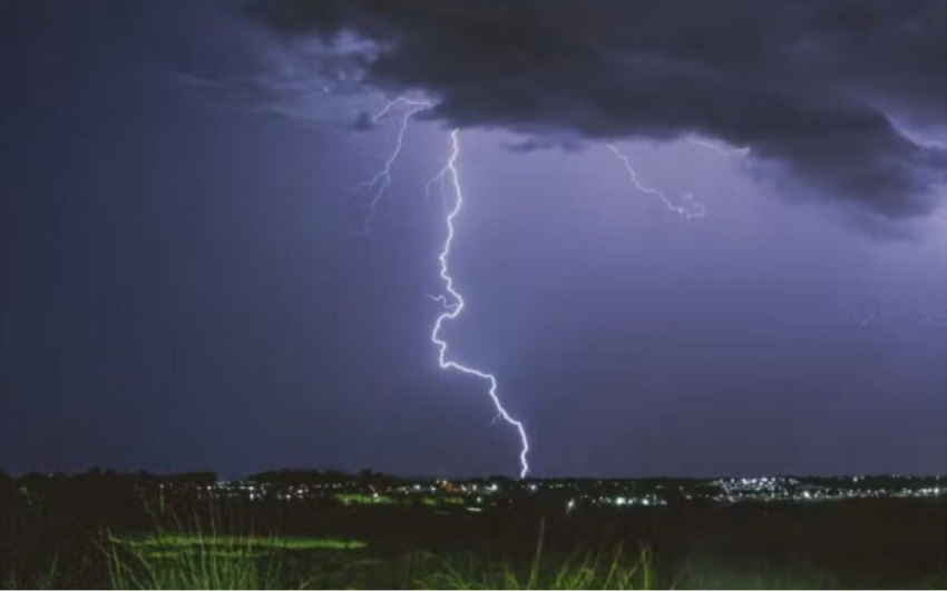 O verão está chegando: chuvas intensas, temperaturas elevadas e cuidados essenciais para sua segurança e para economizar energia