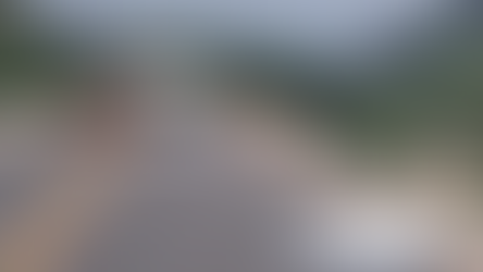 Casal morre após carro bater em ponte na BR-116; terceiro ocupante teria caído no rio