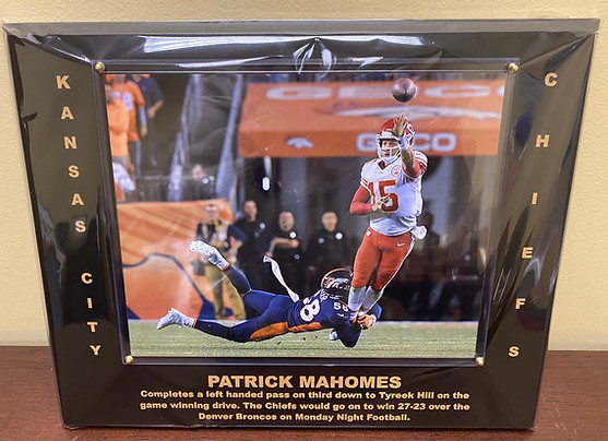left handed mahomes tackle.jpg