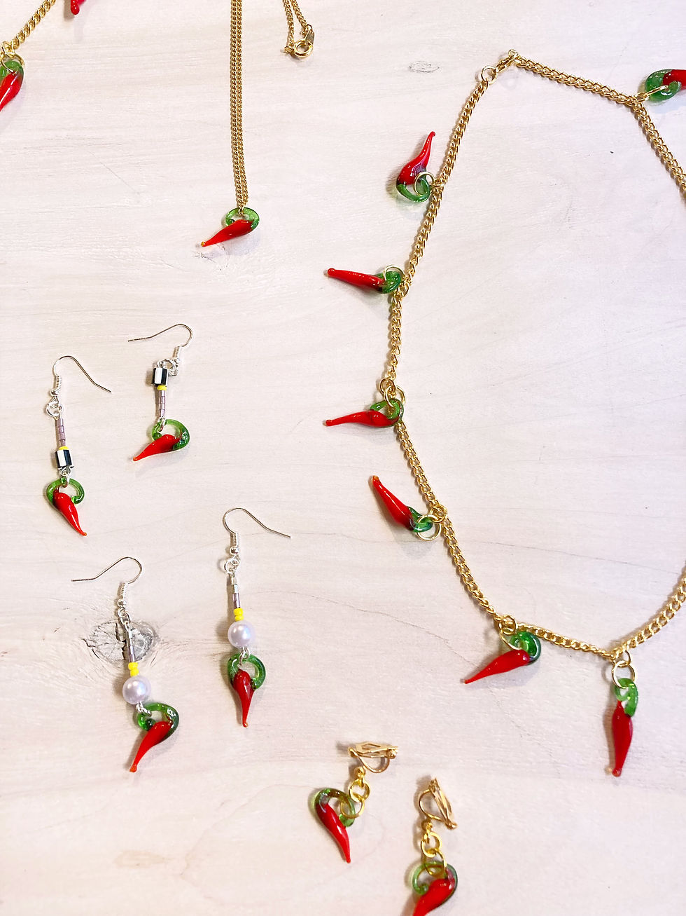 Thumbnail: Abstract Chilli stripe b&w dangle earrings - Gold findings