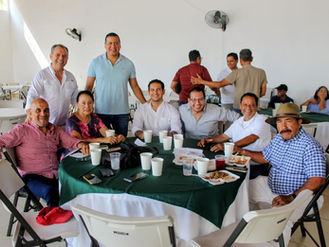 DESAYUNO CON CON CAUSA FE UNIDAD VALLARTENSE