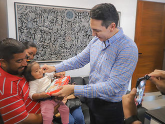 Héctor Santana escucha a la ciudadanía en la primera Audiencia Ciudadana del año