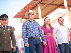 Con acto cívico y desfile, encabeza Héctor Santana el 115 aniversario de la Revolución Mexicana