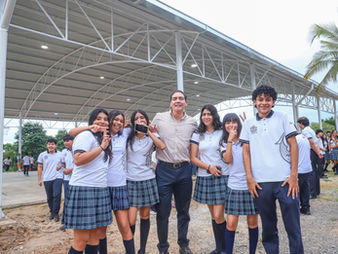 Héctor Santana refrenda apoyo a la UAN y solicita más infraestructura para Bahía de Banderas