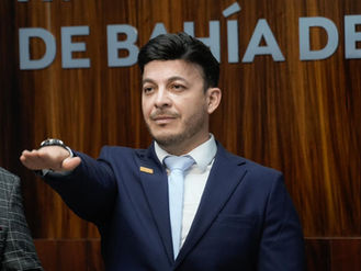 ASUME SANTILLÁN la alcaldía interina de Bahía de Banderas.