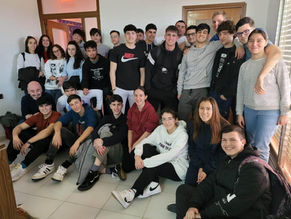 Visita a la radio. Día Internacional de la Mujer.