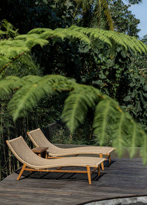 ubud-bali-jungle-villa-pool-deck-couple
