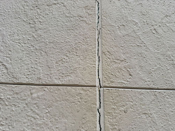 シーリングのひび割れ、剥がれ