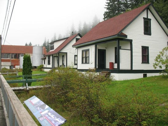 Assistant managers home