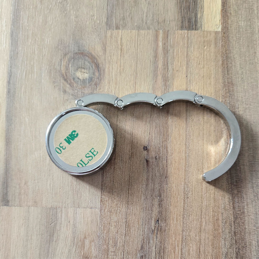 Thumbnail: Customizable foldable handbag holder