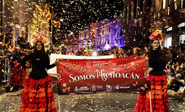 *Danzas, catrinas, música y tradiciones michoacanas conquistan Zacatecas*