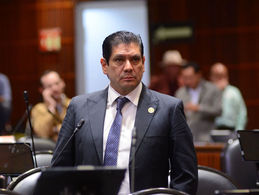 Presenta diputado Ernesto Núñez iniciativa para sancionar la falsa atribución de paternidad*