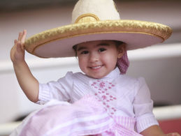 Deslumbran escaramuzas en Campeonato Nacional Charro en Michoacán