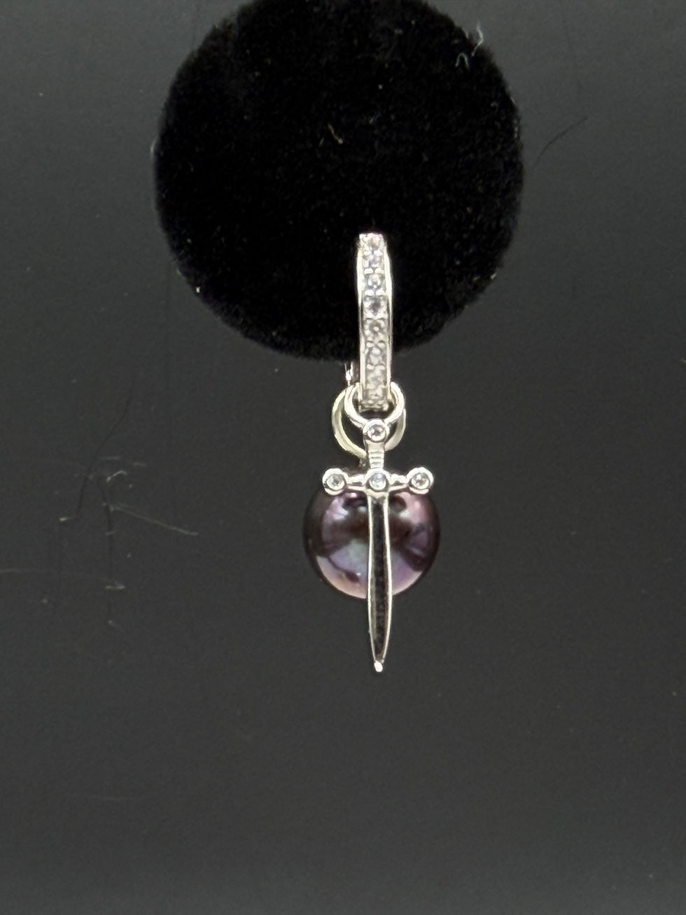 Thumbnail: Dagger to the Dark Orbs