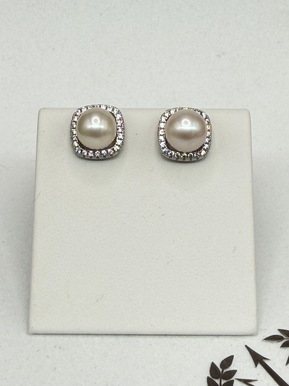 Thumbnail: Square Bling
