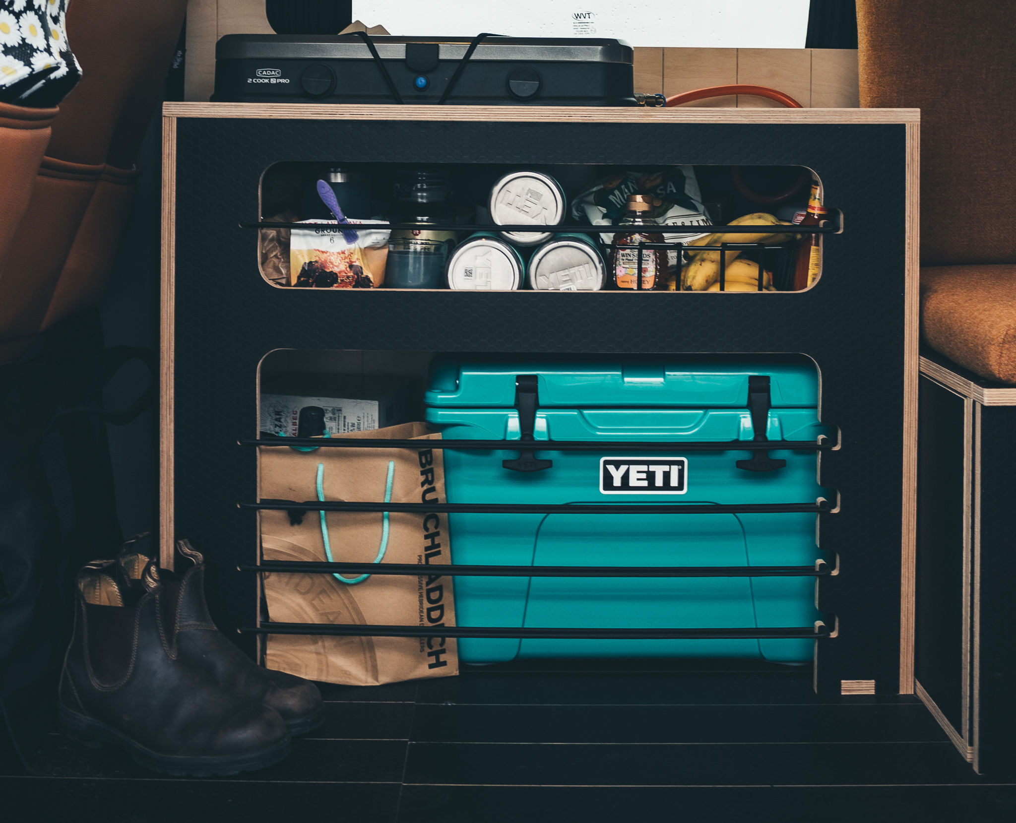 Bruich Meadhan Sorcha Kitchen Pod