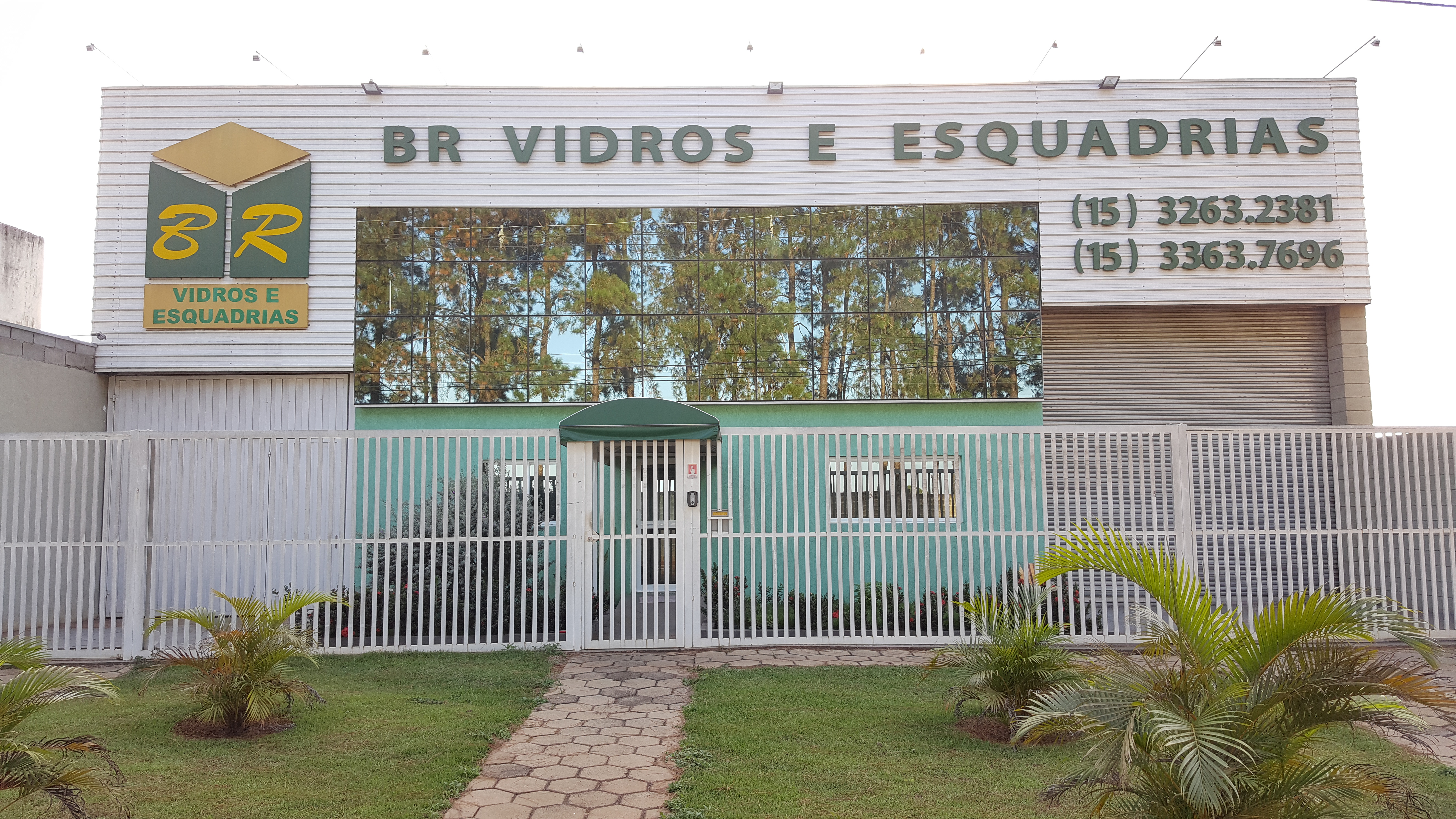 BR Vidros e Esquadrias