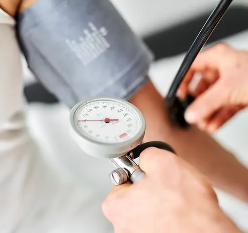 Dr-Lunow-hausarzt-bonn-arzt-allgemeinmedizin-facharzt-gesundheitscheck-check-up-vorsorgeun