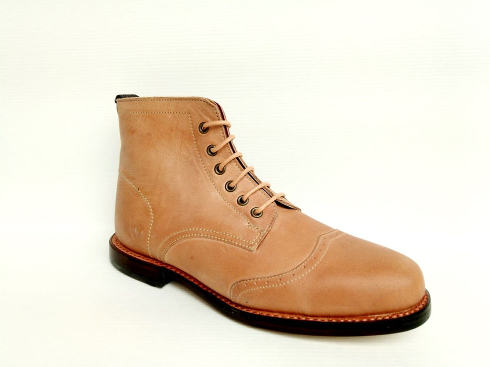 Miniatura: Botas Alentejanas em couro oferecem o máximo conforto, segurança e resistência, com um elevado nível de durabilidade
