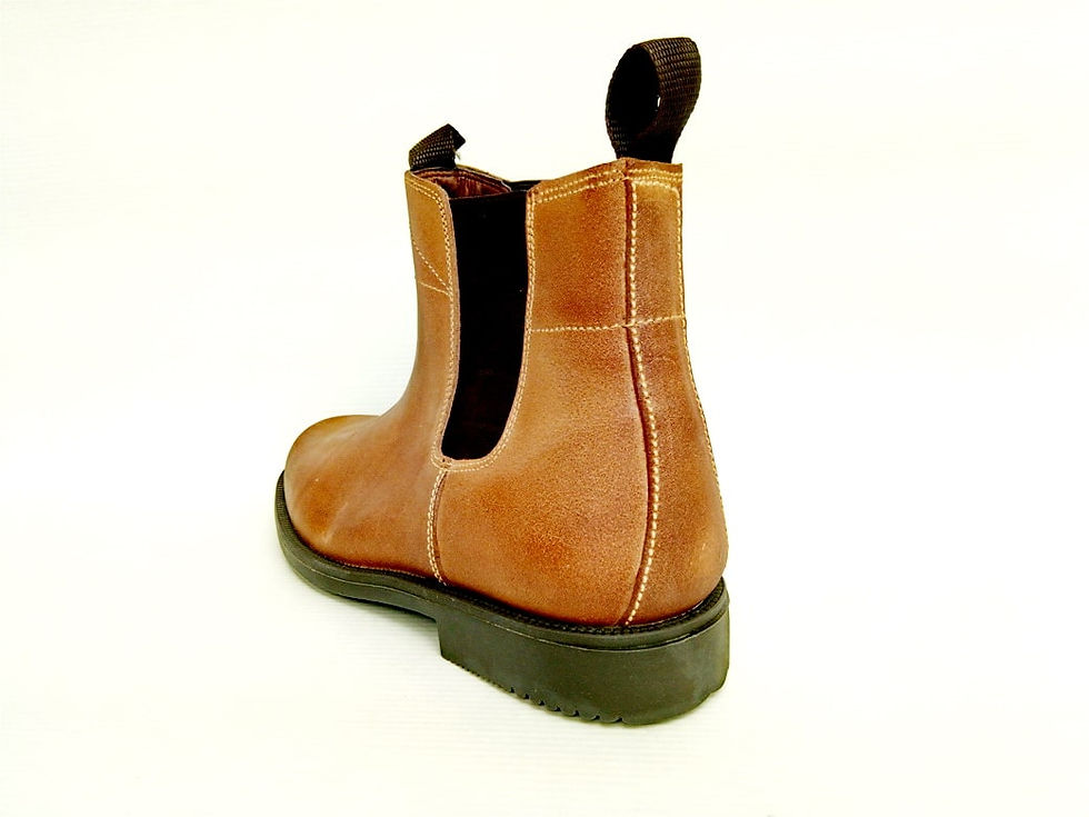 Miniatura: Estas botas de caminhada foram projetadas com couro de qualidade para durabilidade e conforto