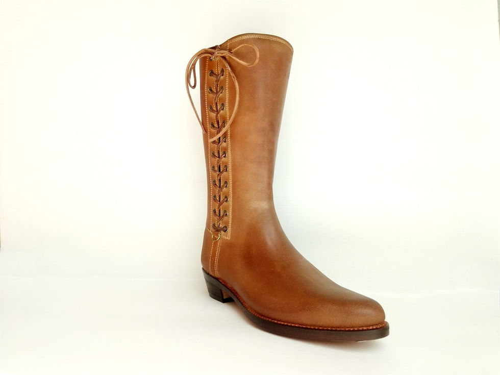 Miniatura: Botas tradicionais alentejanas em pele natural, palmilha e sola em couro, cosido manual.