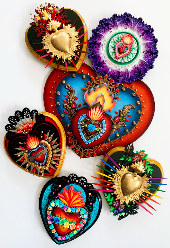 Thumbnail: Gold Sacred Heart and Hummingbirds