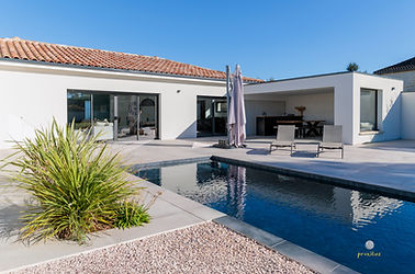 Maison de plain pied avec piscine à Cornac Lot