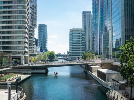 Spanish Notary Near Canary Wharf – Cross-Border Legal Help for Busy Professionals