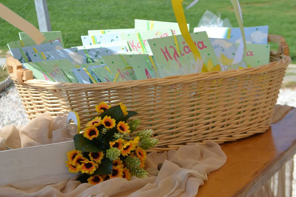 Μικρογραφία: Μπομπονιέρες βάπτισης καμβάς