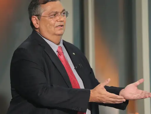 Dino manda PF investigar novas irregularidades em emendas Pix