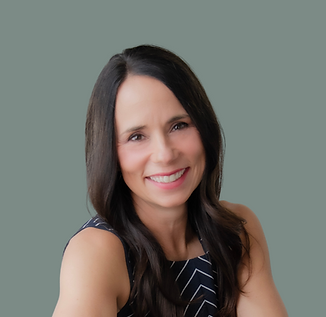 Holly Website Pic.png