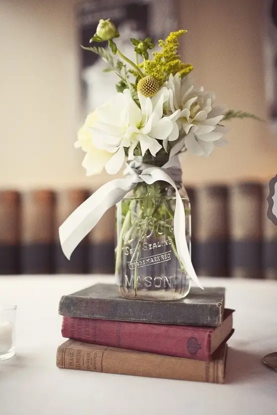 A stack of books are great centerpieces of your jazz dinner