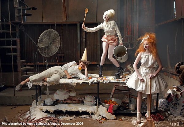 Annie Leibovitz for Vogue December 2009.jpg