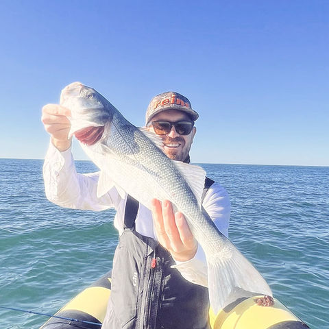 80 - CAPTAIN GUILLAUME - PECHE DU BAR AUX LEURRES - PECHE EN MER ILE DE RE - PECHE EN MER