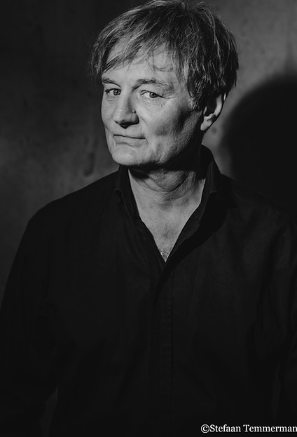 KrisDefoort_C_Stefaan Temmerman_Artist_HP_edited.jpg