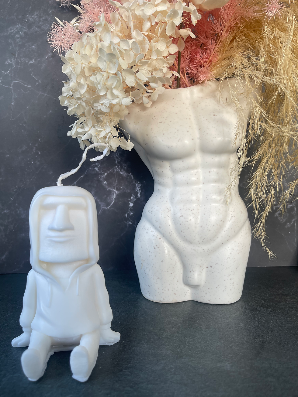 Thumbnail: HOODIE MOAI