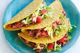 aussie-style-beef-and-salad-tacos-86525-1.webp
