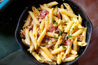 penne-alla-carbonara-88993-1.jpeg