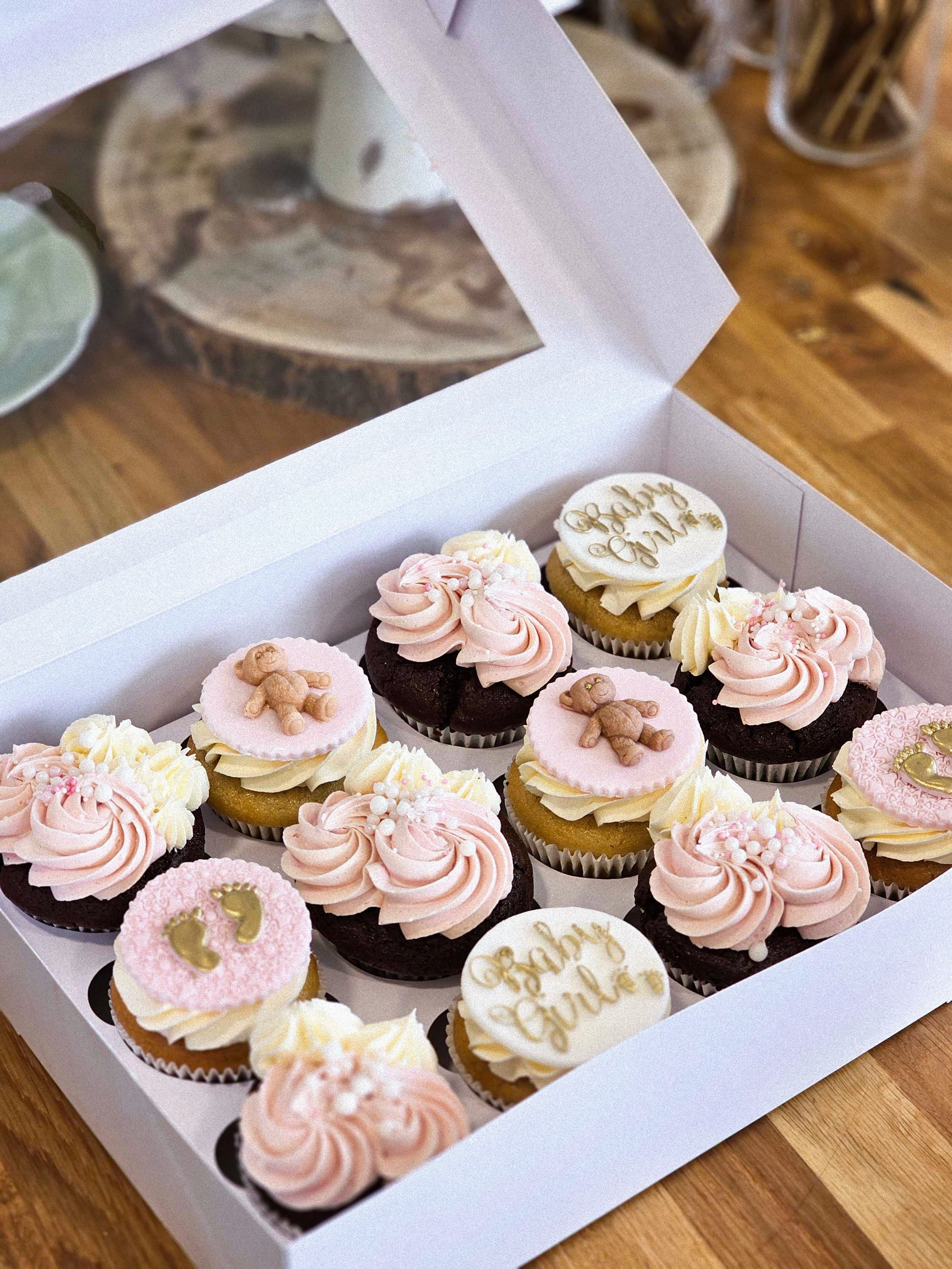 Babyshower cupcakes 24 stk | Hvid | Baby Girl