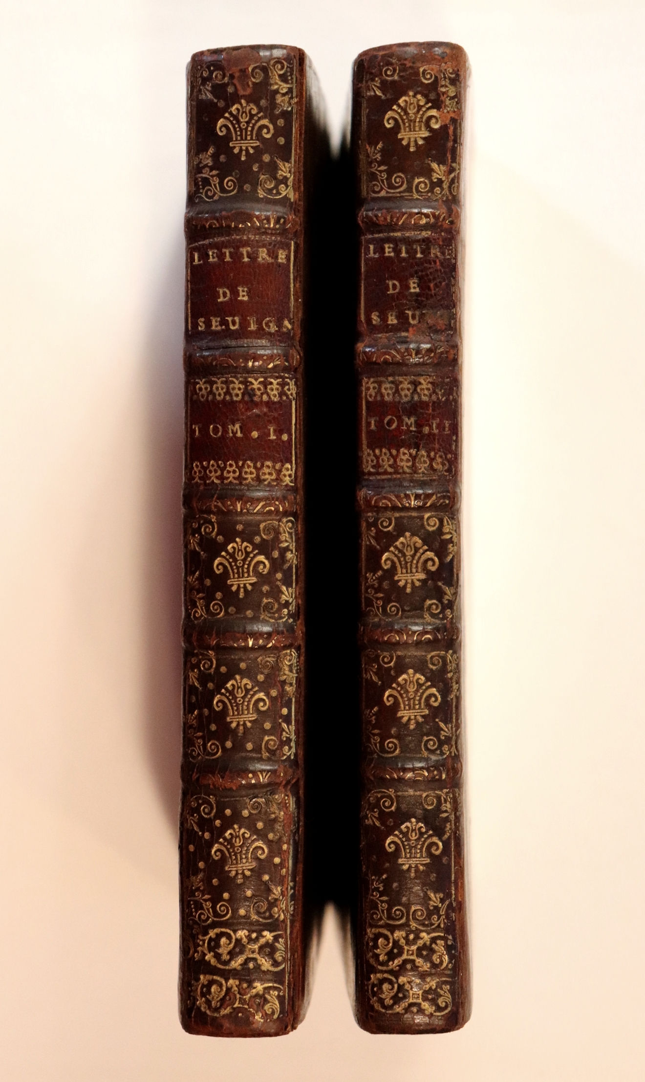 Marquise de Sévigné. Lettres. Rare édition de 1726 reliée à l'époque en 2 vol.