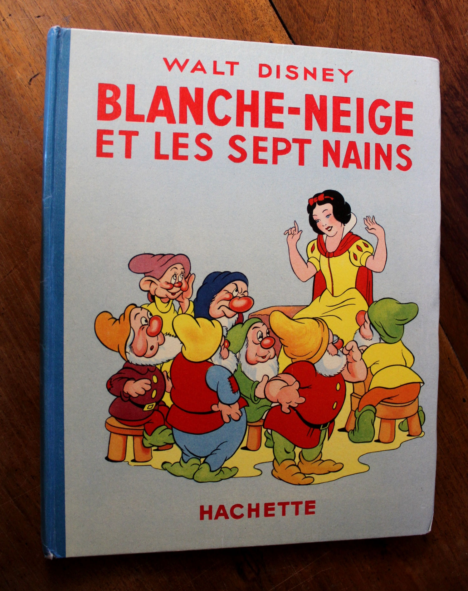 Walt Disney. Blanche-Neige et les sept nains. Paris, 1938. Superbe état. Rare