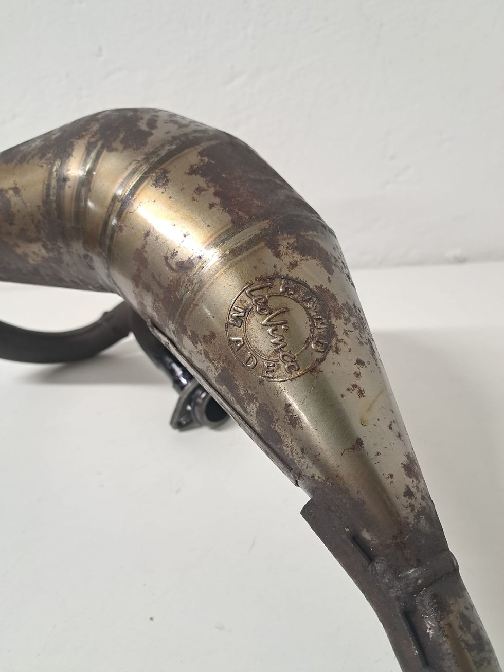 Thumbnail: LeoVince Handmade Upper D50B0